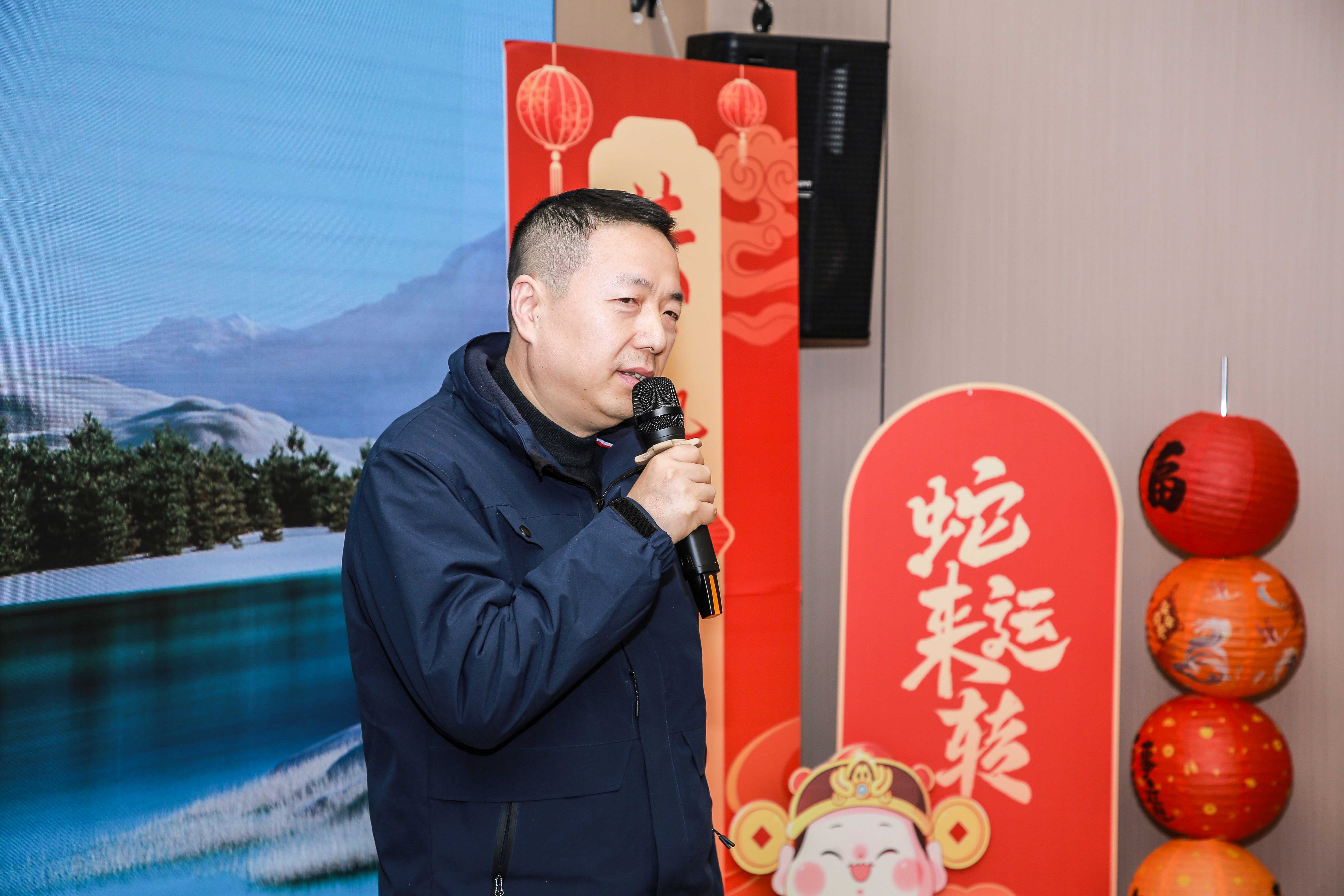 10585180.jpg 10585180.jpg